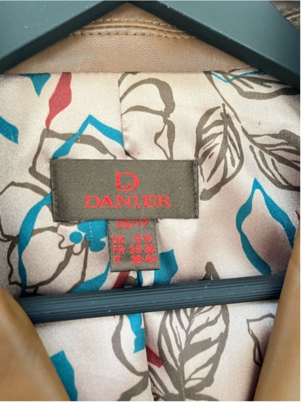 Danier Vintage Brown Camel Genuine Leather Button Front Jacket Size XS - Picture 4 of 10